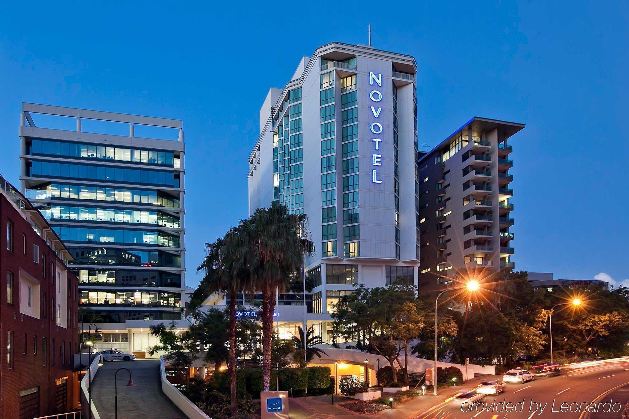 Amora Hotel Брисбен Экстерьер фото Novotel Hotel, Parramatta
