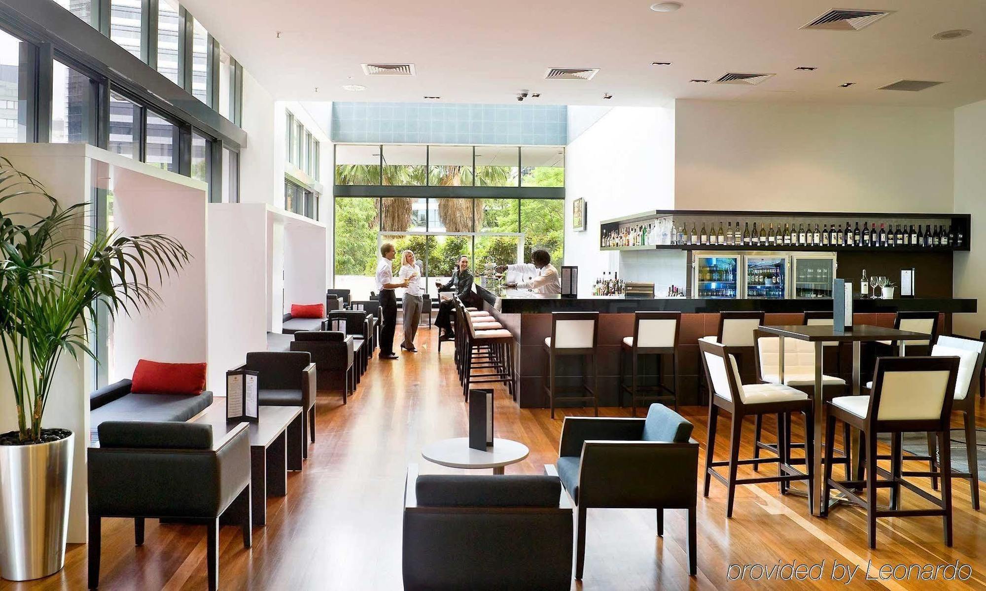 Amora Hotel Брисбен Экстерьер фото The lounge at Perth International Airport